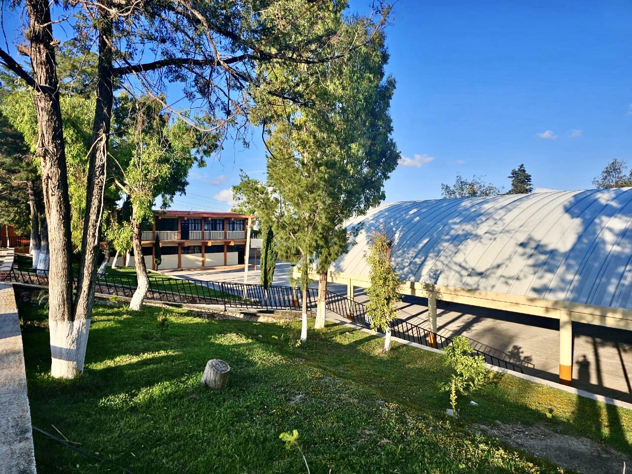 Fachada Secundaria 297